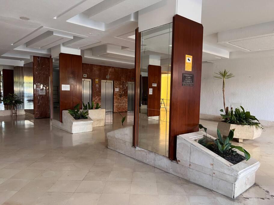 Apartments In Center Торремолинос Экстерьер фото
