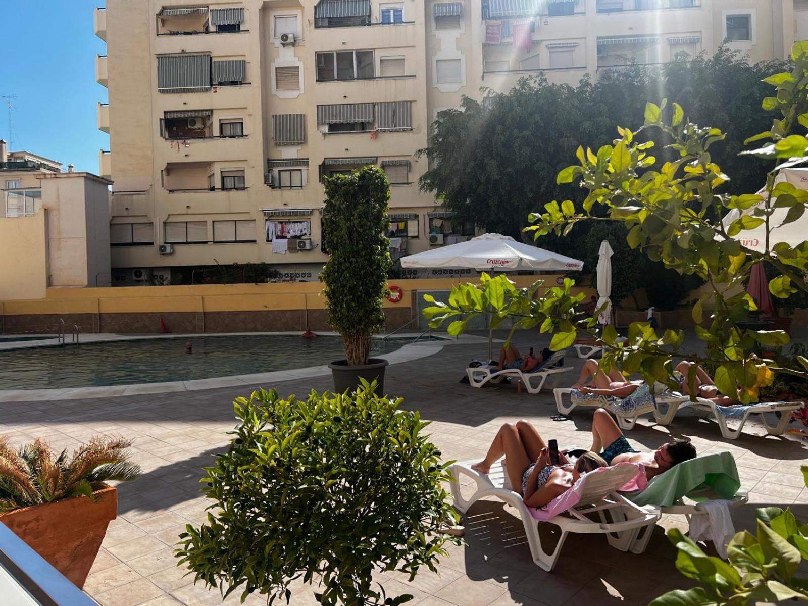 Apartments In Center Торремолинос Экстерьер фото